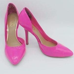 Trendy, fashionable BCBG heels!